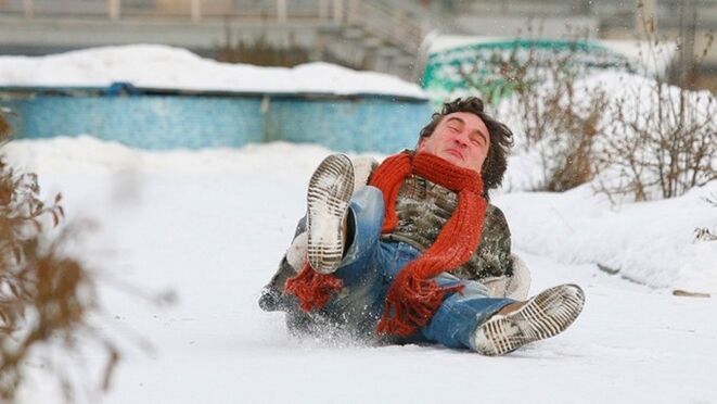 caída como causa de osteocondrose espinal