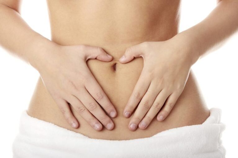 A causa da dor lumbar nas mulleres pode ser a inflamación dos ovarios